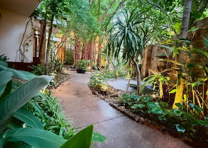 Hotel The Moon 4*